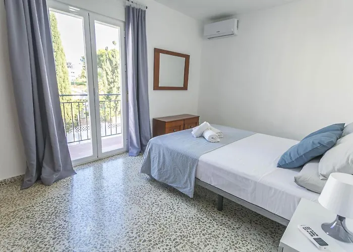 Canovas - Casa Con Jardin Privado En Centro *