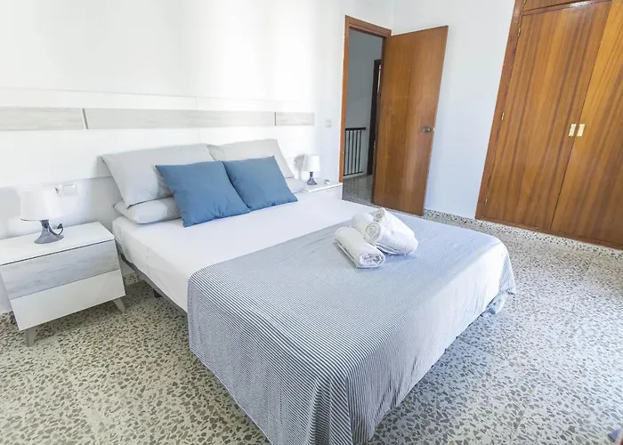 Ferienhaus Canovas - Casa Con Jardin Privado En Centro