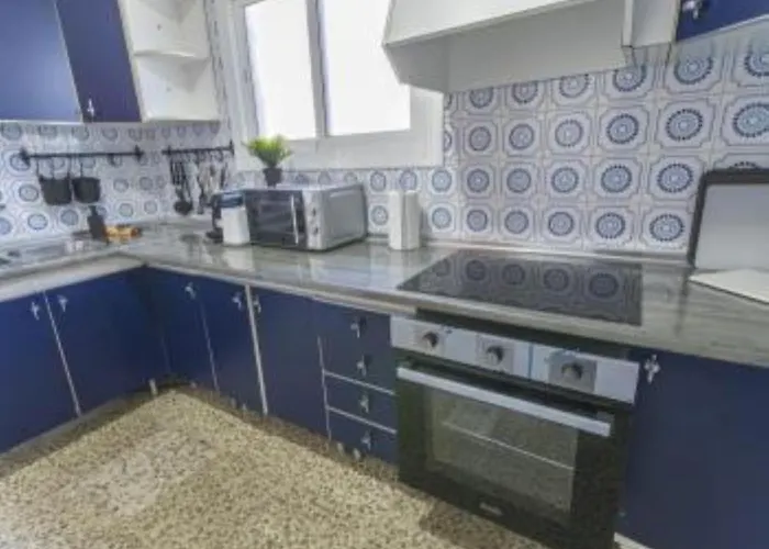 Canovas - Casa Con Jardin Privado En Centro Nerja