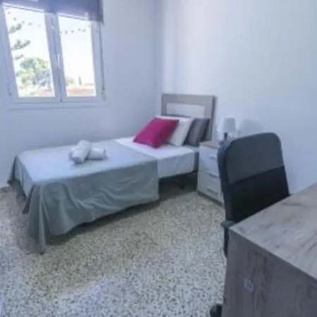 Holiday home Canovas - Casa Con Jardin Privado En Centro Nerja