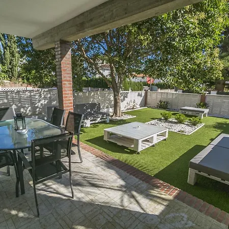 Canovas - Casa Con Jardin Privado En Centro Nyaraló *