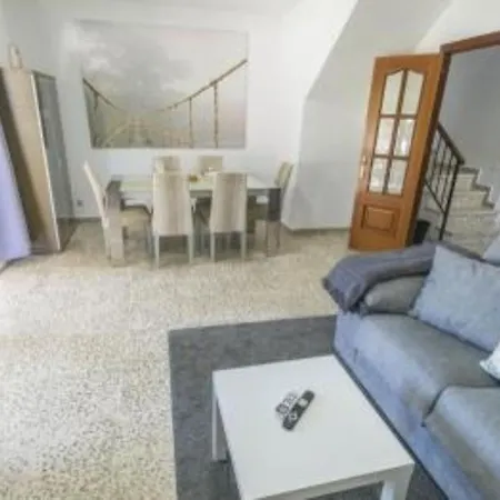 Canovas - Casa Con Jardin Privado En Centro