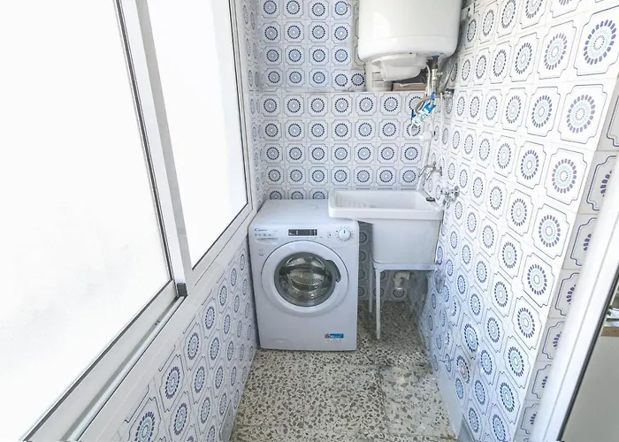 Ferienhaus Canovas - Casa Con Jardin Privado En Centro Nerja