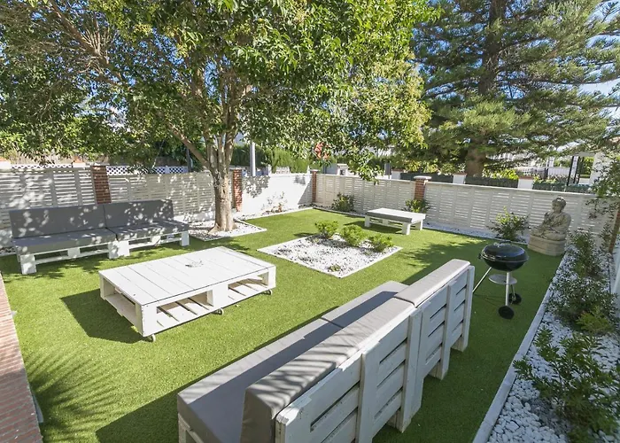 Canovas - Casa Con Jardin Privado En Centro *