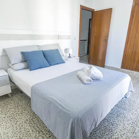 Prázdninový dům Canovas - Casa Con Jardin Privado En Centro