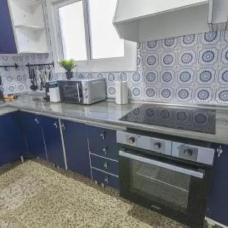 Canovas - Casa Con Jardin Privado En Centro Nerja
